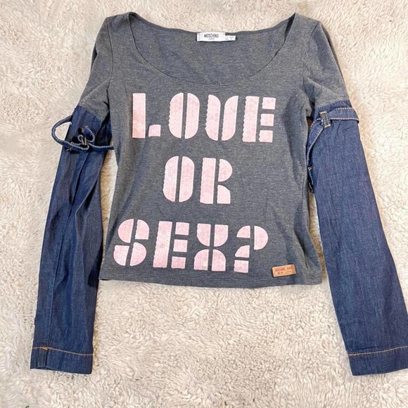 Moschino Tops - 👡👜  Authentic RARE Moschino Spell Out Rope “Love or Sex?” Top Size S
